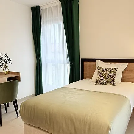 Domitys - Des Oliviers Aparthotel 4*